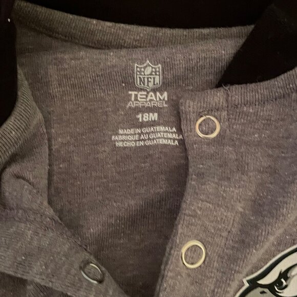 Philidelphis Eagles Romper size 12-18mos - Picture 5 of 5